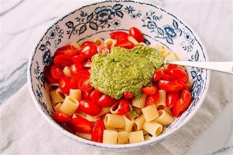 Basil Mint Pesto Pasta Salad With Tomatoes And Strawberries The Woks Of