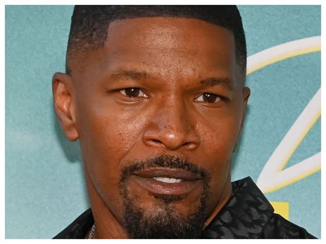 Jamie Foxx Toujours Hospitalisé Son état Inquiète Ses Proches Priez