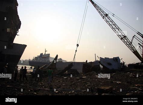 Shipbreaking Yard In Darukhana Mumbai India Ins Vikrant Dismantling