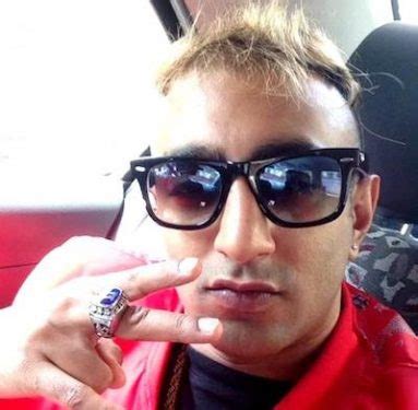 Akash Dadlani Bigg Boss Biography Wiki Personal Details Age