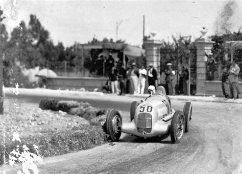 Mercedes W25