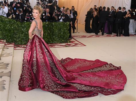 Blake Lively In Atelier Versace 2018 Met Gala