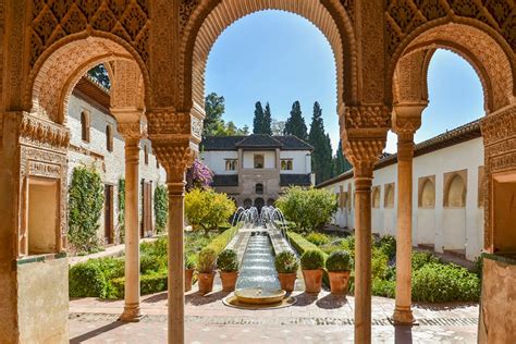 Los 12 Lugares Imprescindibles Que Ver En Granada Sitios De España