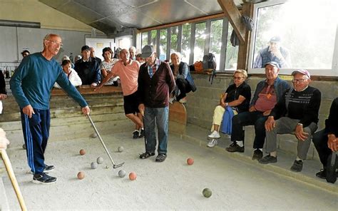 18 Triplettes Au Concours De Boules Du Club Kerjoie De Saint Caradec