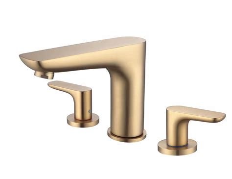 North American Styles Design Three Hole Basin Sink Taps And Bathtub