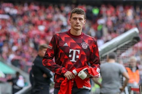 Transfer Hammer So viel will der FC Bayern für Pavard FUMS Magazin