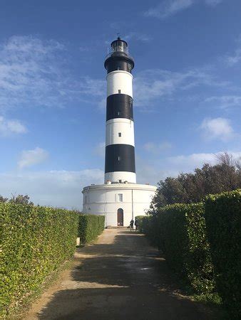 Le Phare De Chassiron Saint Denis D Oleron Ce Qu Il Faut