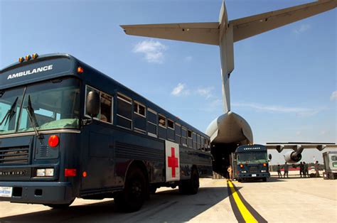 080731 F 2616H 003 A Medical Bus Backs Up To A C 17 Globma Flickr