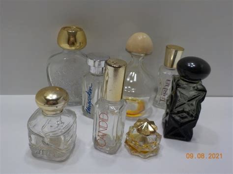 Vintage Avon Bottles 17 A Eight Empty Glass Bottles Gem