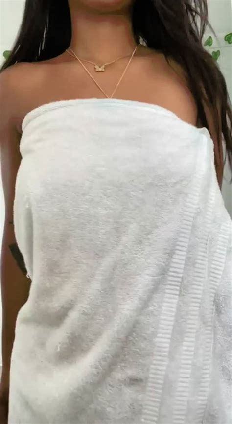 Leave A If You Think Small Tits Are Cute Scrolller