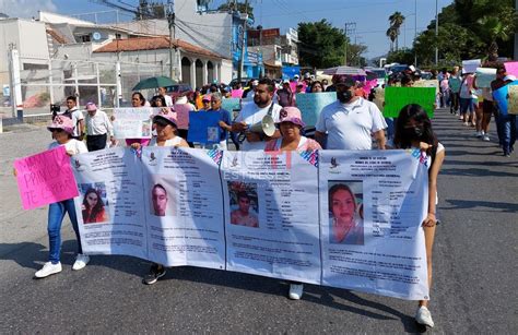 Marchan Por Aparici N Con Vida De Familia Desaparecida En Chilpancingo