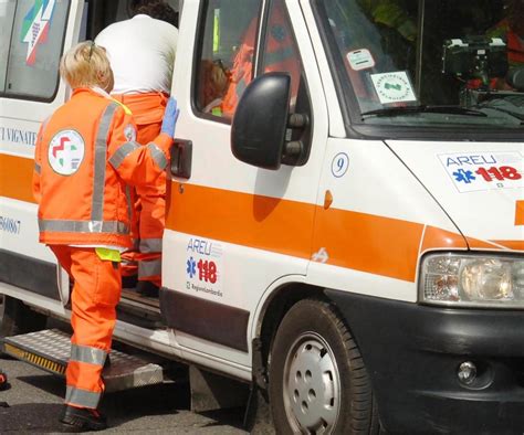 Lonato Del Garda Incidente Tra Due Auto Sulla Provinciale Ferite