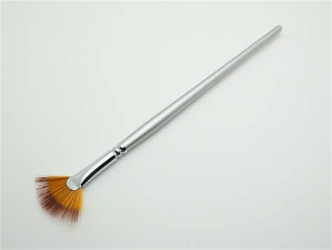 Nail Art Brush Types – An Exciting Range of Offer - Queen Brush