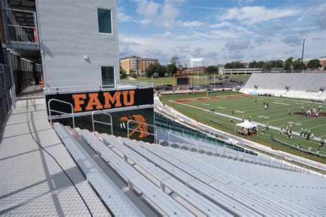 For Florida A&M, Getting on the Field Is Just One of Many Problems - The New York Times