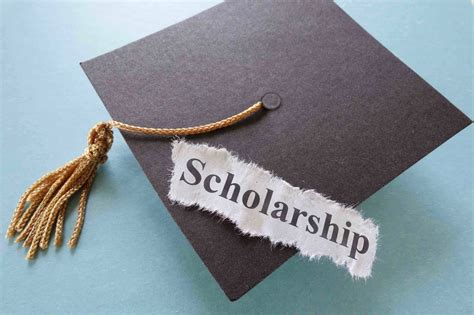 How to write an essay scholarships. Be the one who wins the scholarship