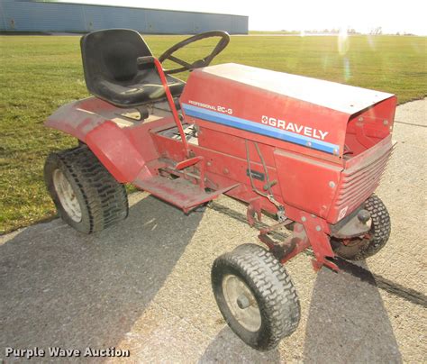 Gravely Professional 20 G Lawn Tractor In Plattsmouth Ne Item Dd2990