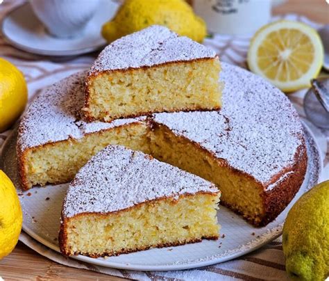 LA PIÙ SOFFICE AL MONDO è questa dolce ricetta di torta al limone