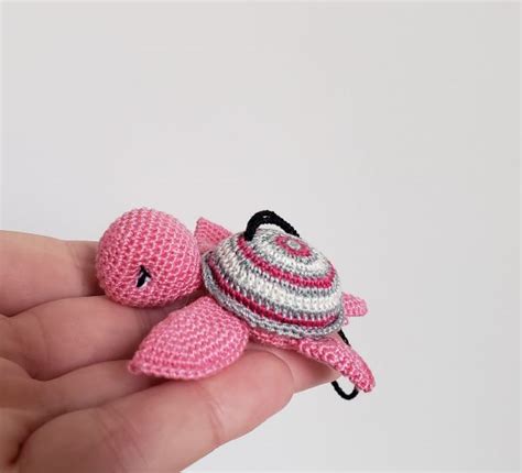 Tortue De Mer Rose Amigurumi Miniature Kawaii Fait Main Pendentif Pour