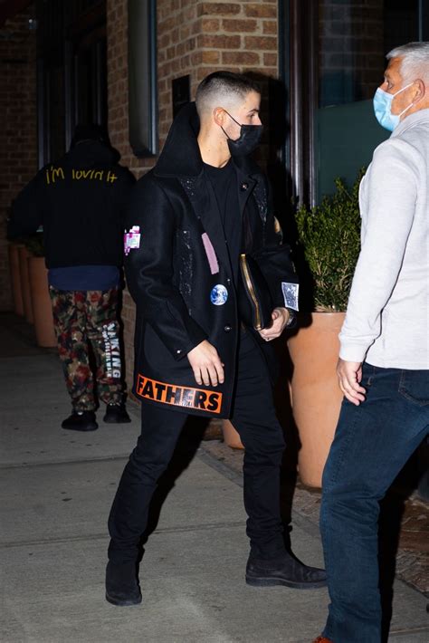 Nick Jonas Returns To His Hotel After 'SNL' Rehearsals | Photo 1306659 ...