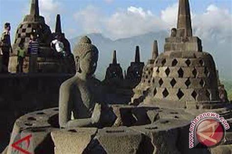 Taman Wisata Candi Borobudur Prambanan Dibuka Kembali Antara News