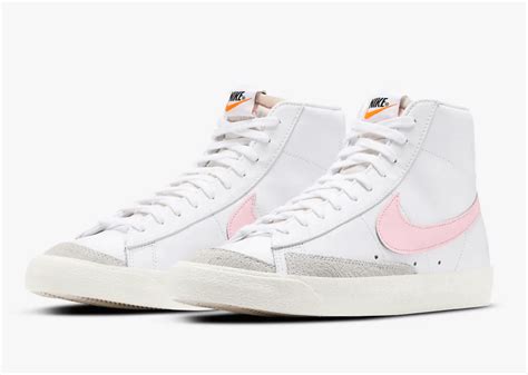 Nike Blazer Mid 77 Blancas