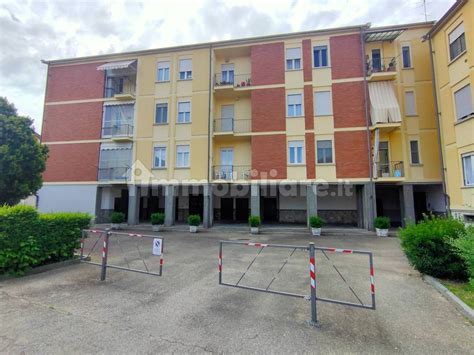 Vendita Appartamento Asti Quadrilocale In Via Giacinto Corsi Buono