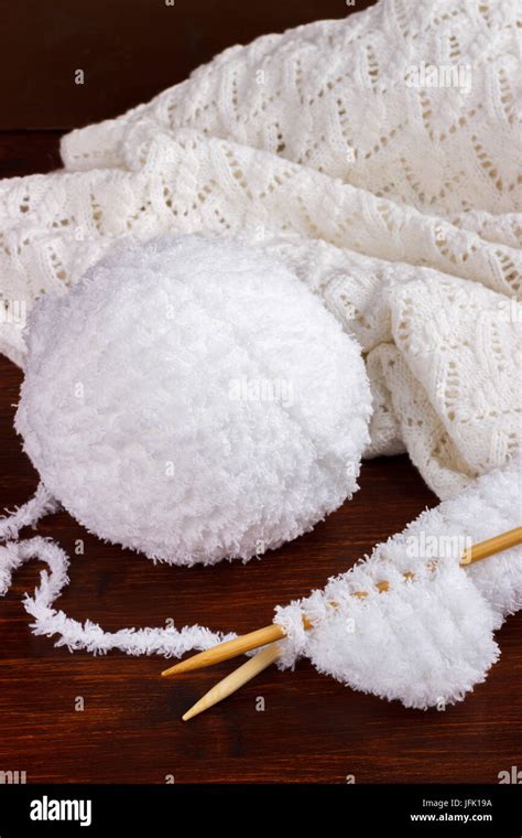 White Wool Yarn Stock Photo Alamy