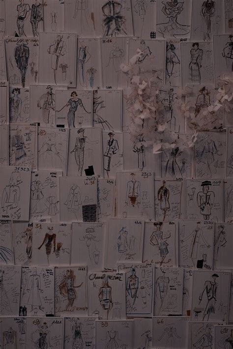 Many Drawings Are Drawn On The Wall