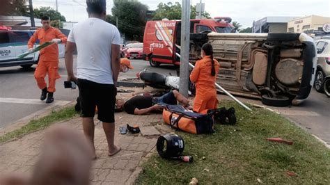 V Deo Carro Bate Em Poste E Capota Em Avenida De Boa Vista Rr Portal