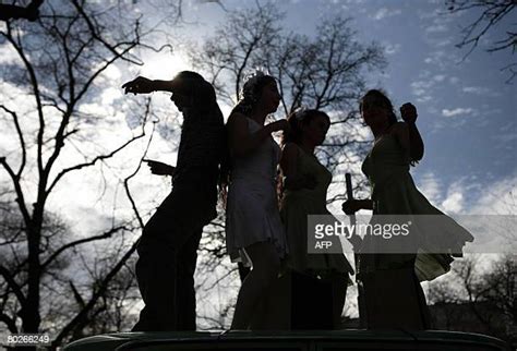 Gypsy Wedding Photos and Premium High Res Pictures - Getty Images