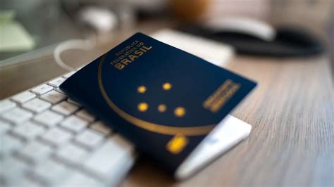 Renovar passaporte é possível Veja o que fazer quando ele vence ATBT