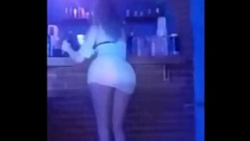 ESTA CHICA ESTABA MUY CACHONDA Y LE GUSTA QUE LA PENETREN DESPUES DE LA FIESTA XVIDEOS