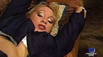 Magella Morales Prend Ma Grosse Queue Par Tous Les Trous XVIDEOS