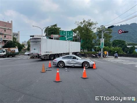 獨／保時捷左轉機車剎不住攔腰猛撞！騎士空翻重落地影片曝 Ettoday社會新聞 Ettoday新聞雲