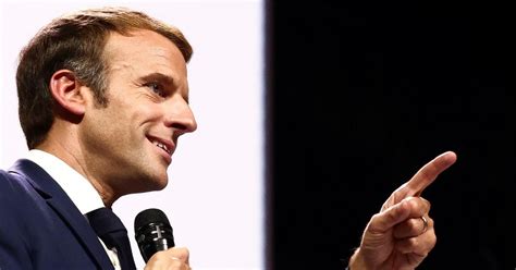 Emmanuel Macron Et Lart Subtil De La Pr Campagne