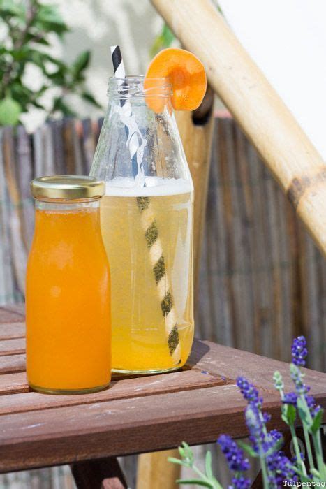 Aprikosen Sirup Und Selbstgemachte Limonade Snacken Im Sommer Mit