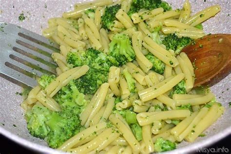 Pasta Con I Broccoli Ricetta Di Misya