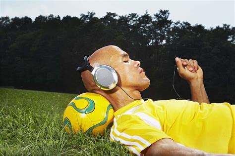 The 10 Best Sports Podcasts of 2024