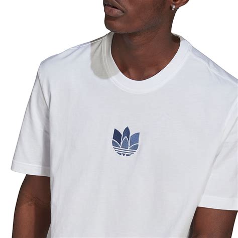 Camiseta Adidas 3d Trefoil Masculina Camiseta é Na Artwalk Artwalk