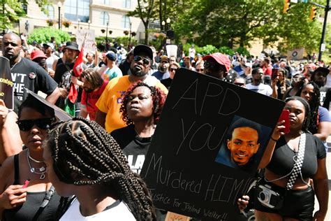 Opinion Akron Ohio Police Shooting Of Jayland Walker Raises Same