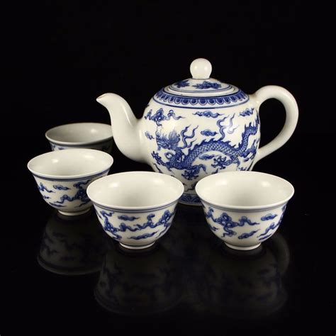 Chinese Ming Dynasty Blue And White Porcelain Tea set. Teapot ,Cups & Plate