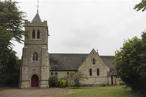 Holy Trinity Church Martin © Julian P Guffogg Cc By Sa20 Geograph