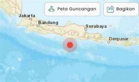 Breaking News Gempa 5 7 Magnitudo Guncang Pacitan Dirasakan Warga