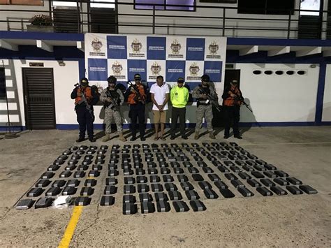 Armada Nacional incauta 158 kilos de cocaína en aguas de Playa Blanca