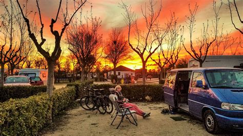 Campervan Tour Mit Fahrrad Durch Spanien Und Portugal Promobil