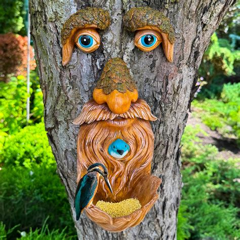 Mood Lab Tree Faces Decor Outdoor Old Man Bird Feeder Tree Hugger