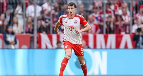 FC Barcelone Real Madrid Mercato le Bayern a fixé le tarif pour Pavard