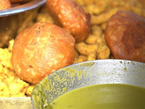 Rajasthan Zayka Jodhpur Aloo Pyaz Ki Kachori Khatti Chutney मोगर