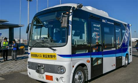 羽田空港制限区域内で自動運転バスの実証実験をanaやsbドライブなどが実施 ひこ旅