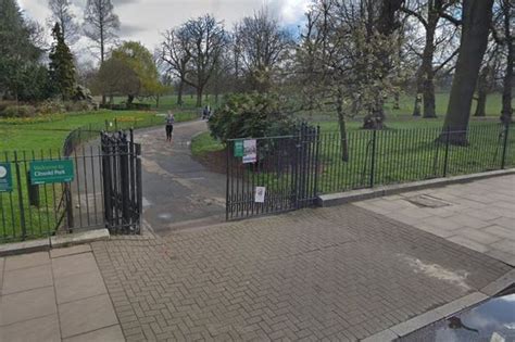 Terrifying Footage Shows Moment Armed Robber Pointed Gun At Plumstead